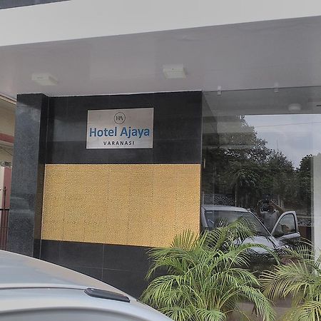 Hotel Ajaya Varanasi Bagian luar foto